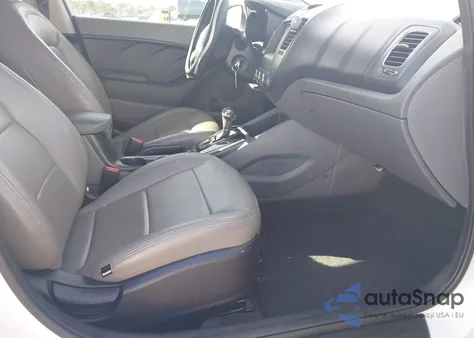 2018 Kia Forte Lx z USA, uszkodzony, nr VIN 3KPFK4A70JE196182